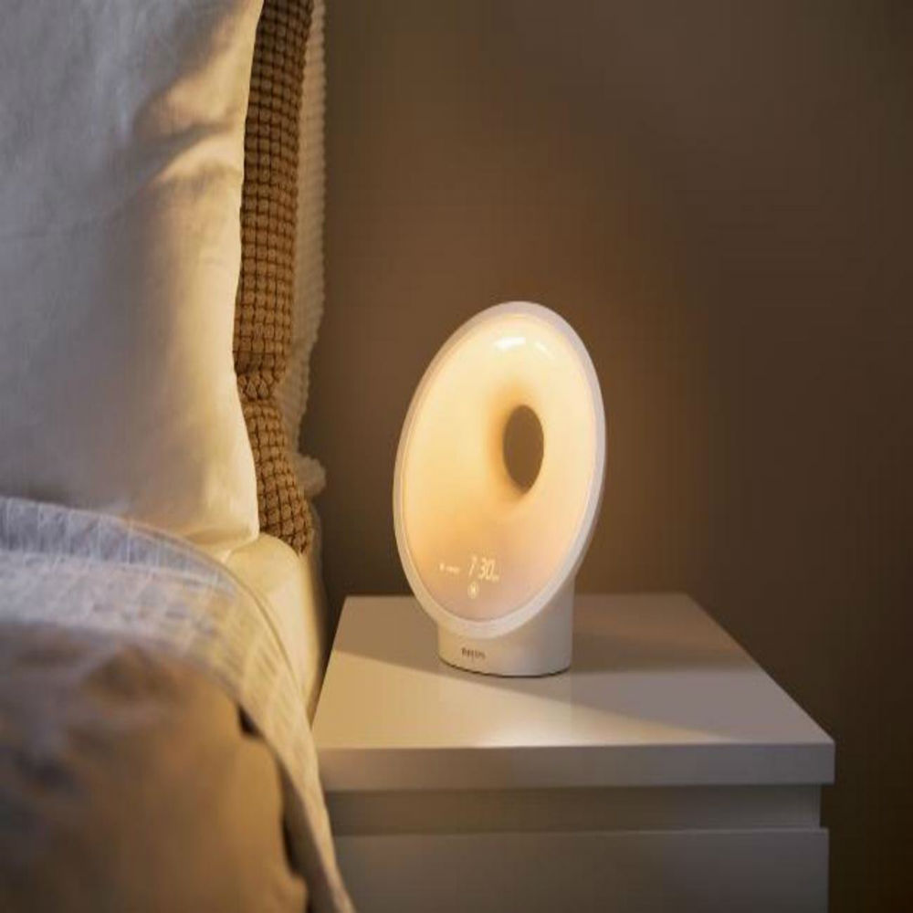Wake-up Light Therapy Lamp to Let You Sleep Peacefully