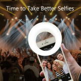 The Selfie Light Ring can Make Your Selfies More Bright